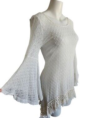 Gypsy Junkies White Eyelet Bell Sleeve Tassel Hem Open Criss Cross Back Boho Sm